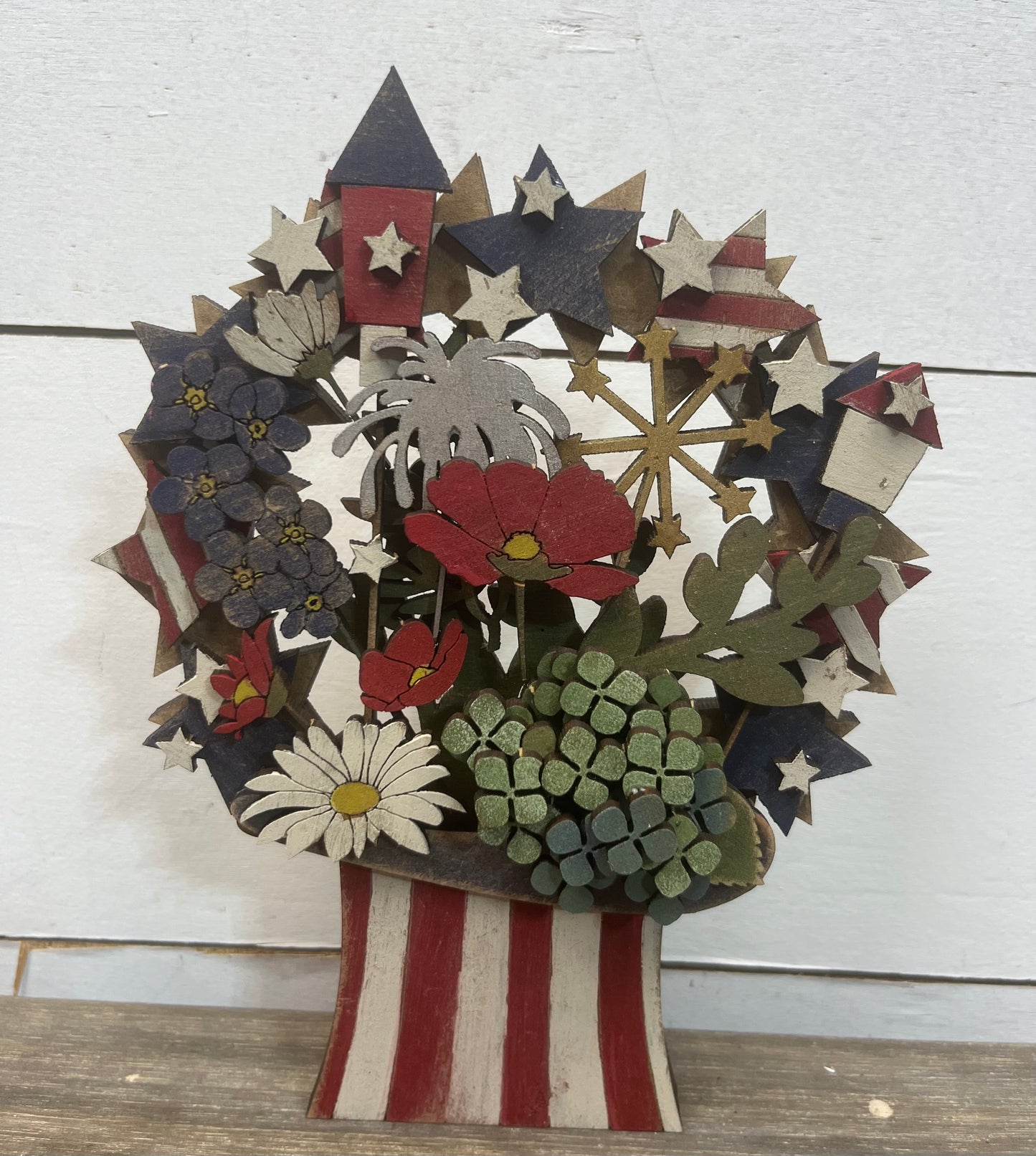 PATRIOTIC HAT SHELF SITTER