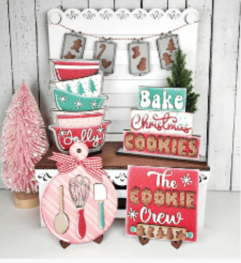 BAKING SPIRITS BRIGHT TIERED TRAY SET