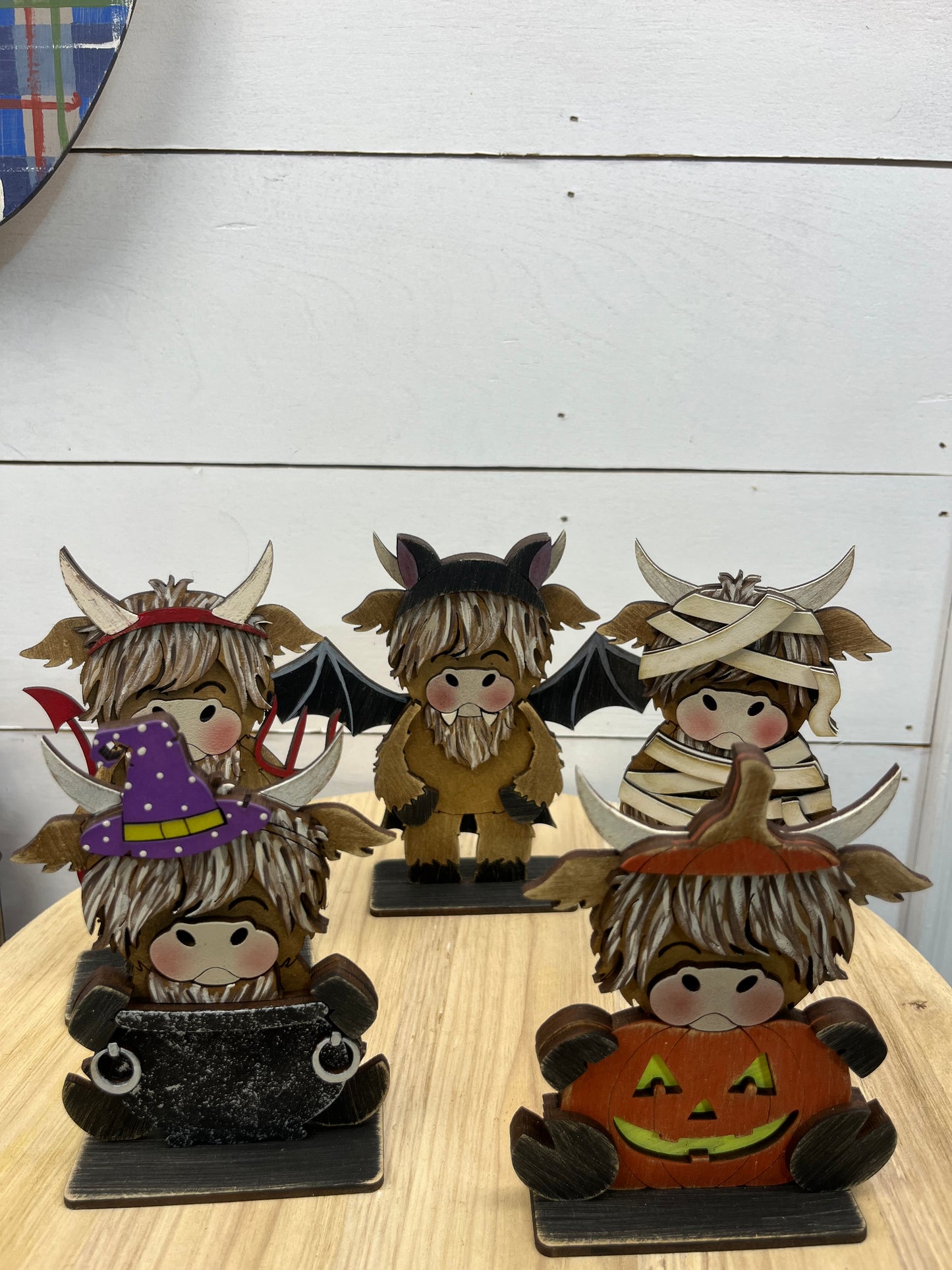HALLOWEEN HIGHLAND COW