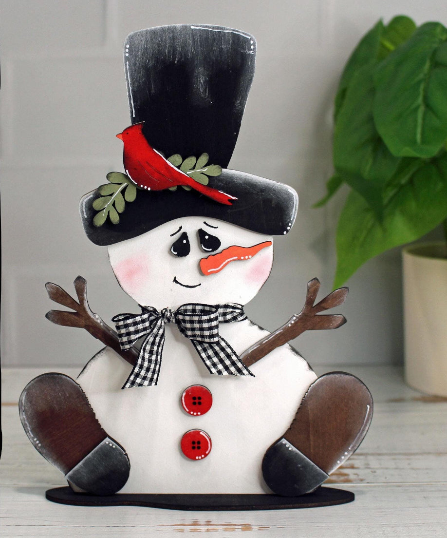 SITTING SNOWMAN W/ CARDINAL