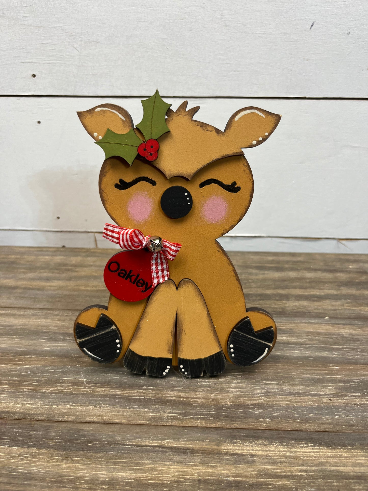 SITTING REINDEER SHELF SITTER