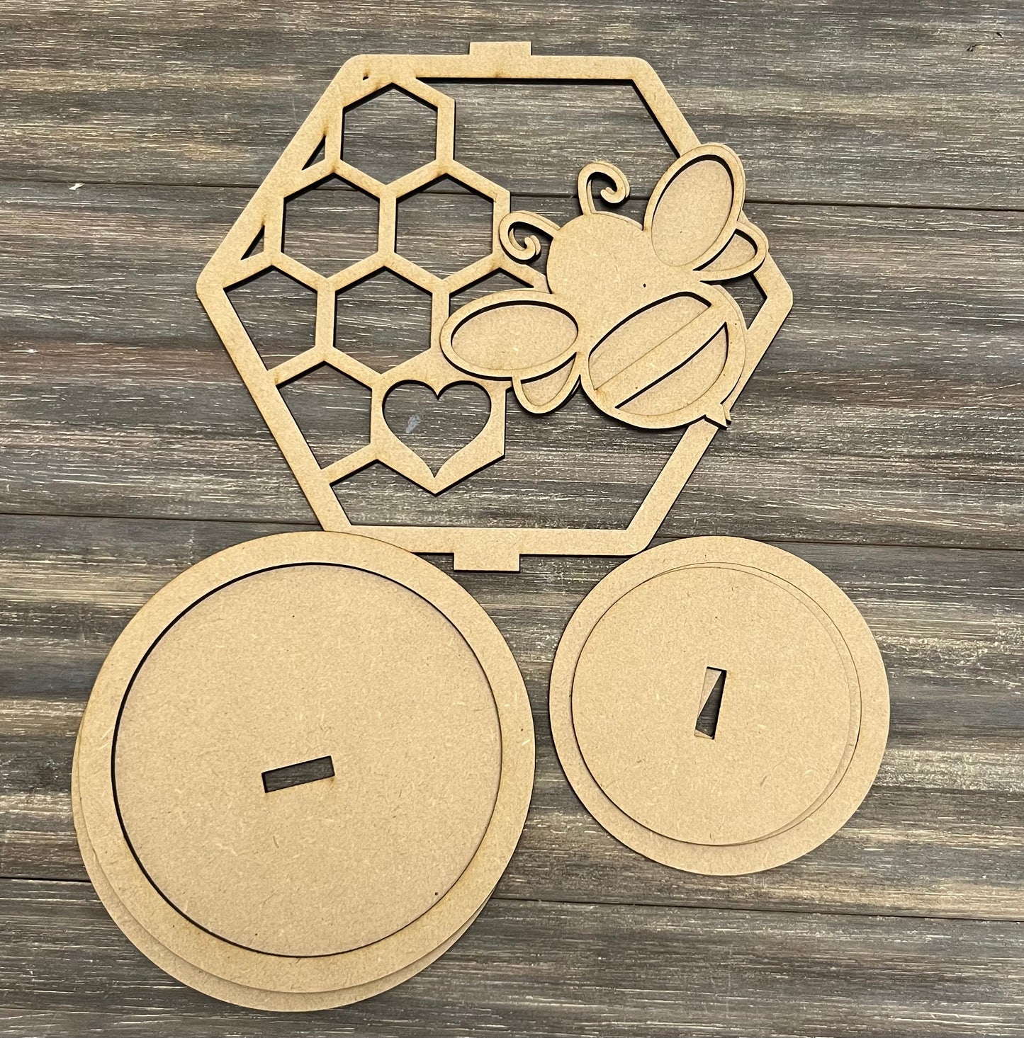 BEE CANDLE HOLDER/ RISER