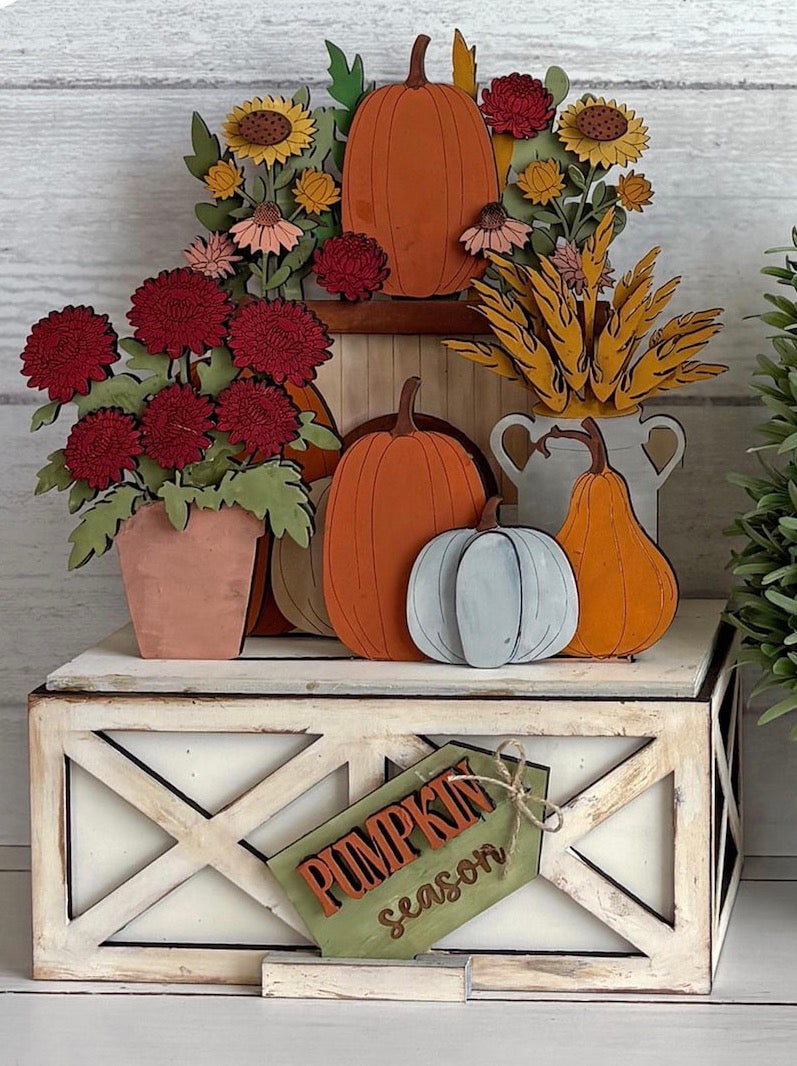 FARMHOUSE CRATE W/ INTERCHANGEABLE INSERTS