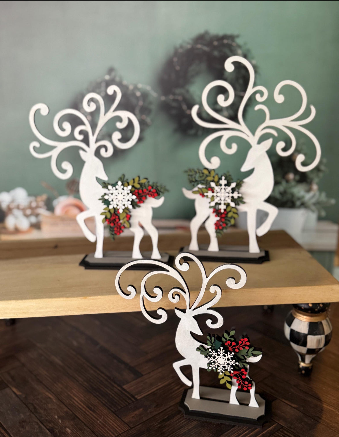 SWIRLY DEER