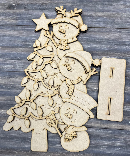 SNOWMAN W/ CHRISTMAS TREE