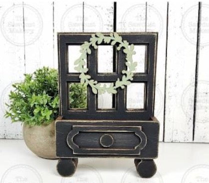 INTERCHANGEABLE COTTAGE CABINET AND INSERTS