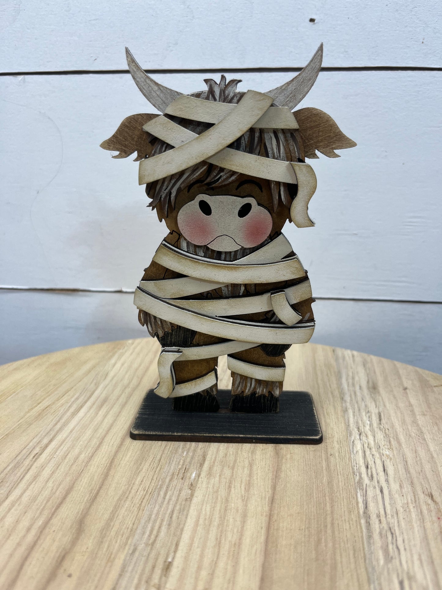 HALLOWEEN HIGHLAND COW