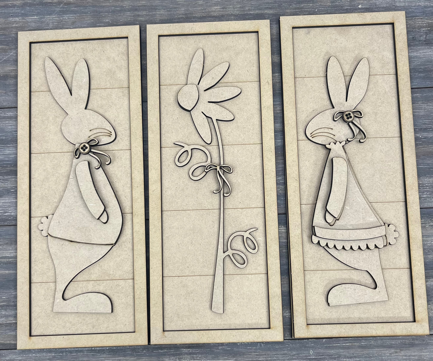 TRIO SHIPLAP SIGNS