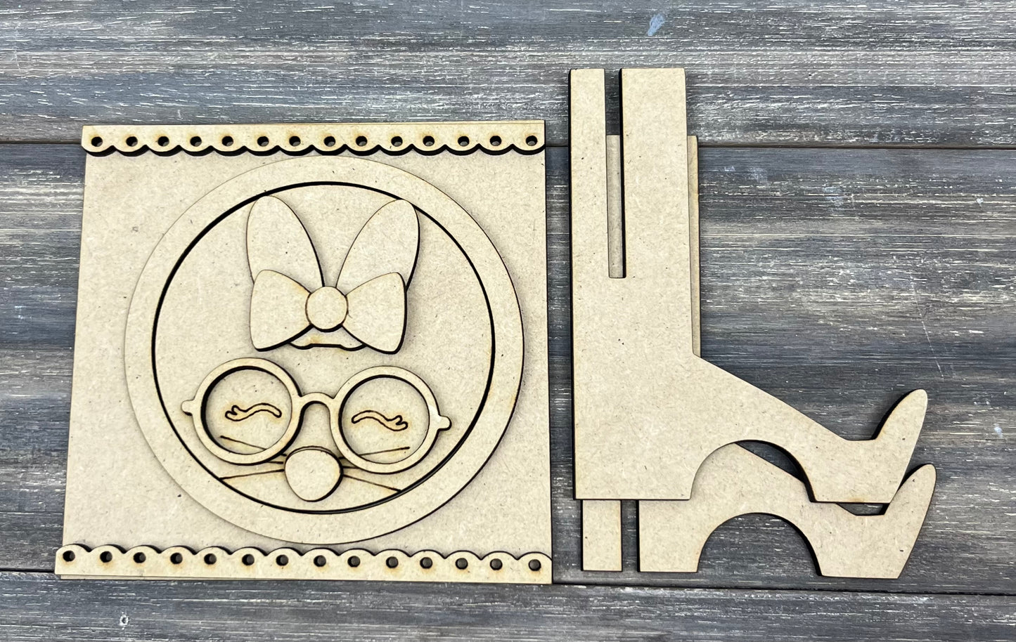 3" ROUND BACKER AND SIGN.