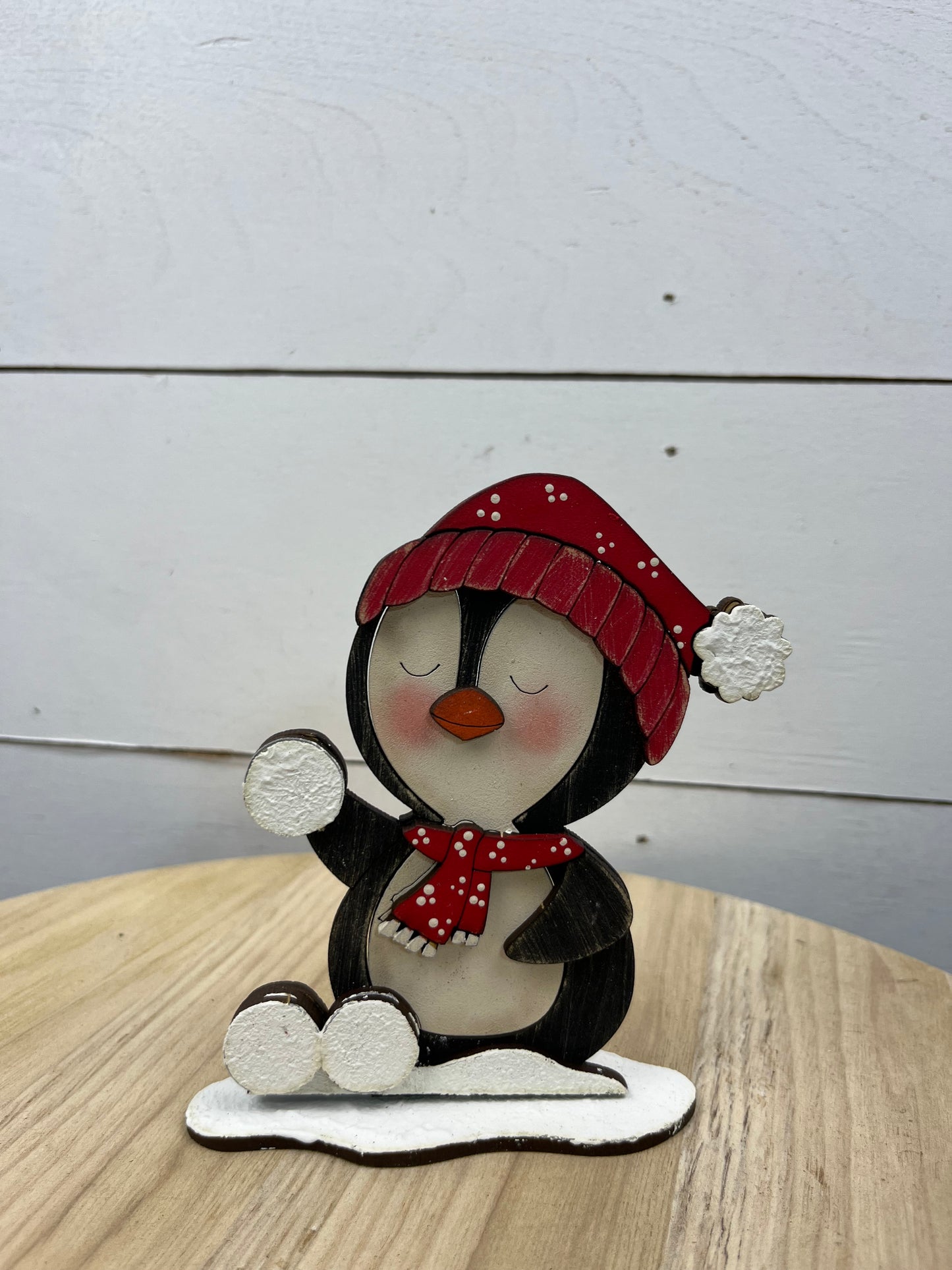 PLAYFUL CHRISTMAS PENGUINS
