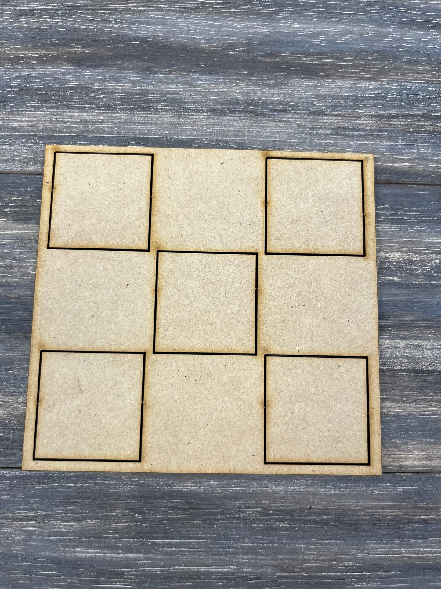 BARN W/ INTERCHANGEABLE QUILTS