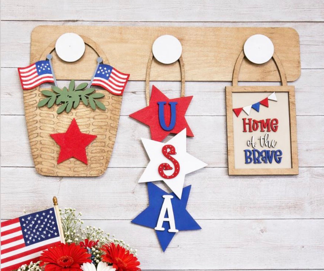 PEG WALL DECOR