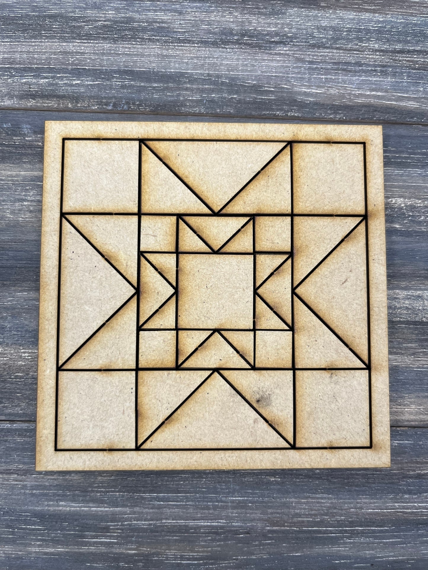 BARN W/ INTERCHANGEABLE QUILTS