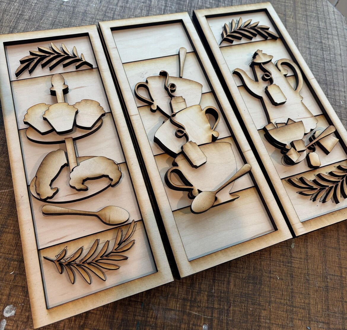 TRIO SHIPLAP SIGNS