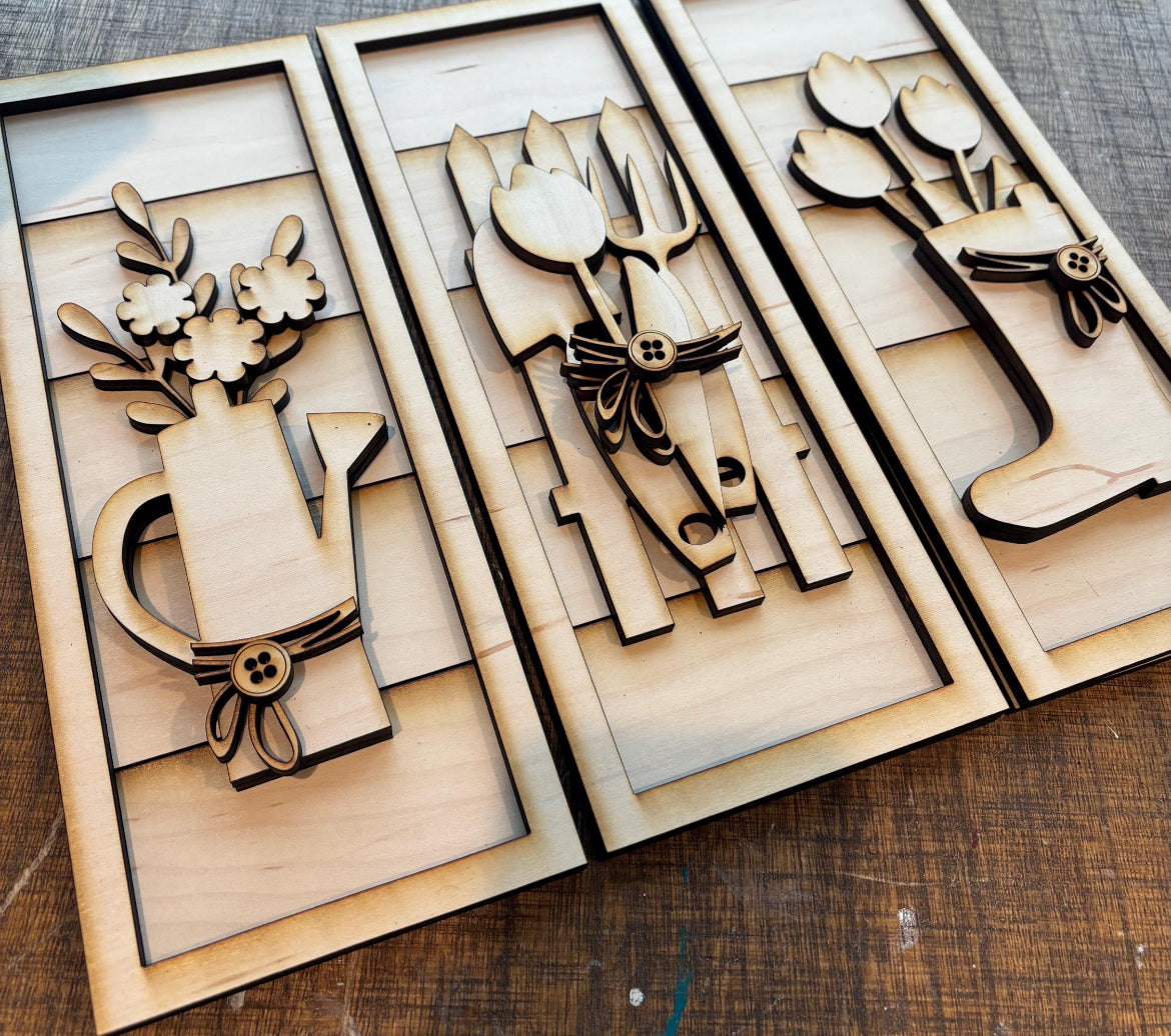 TRIO SHIPLAP SIGNS