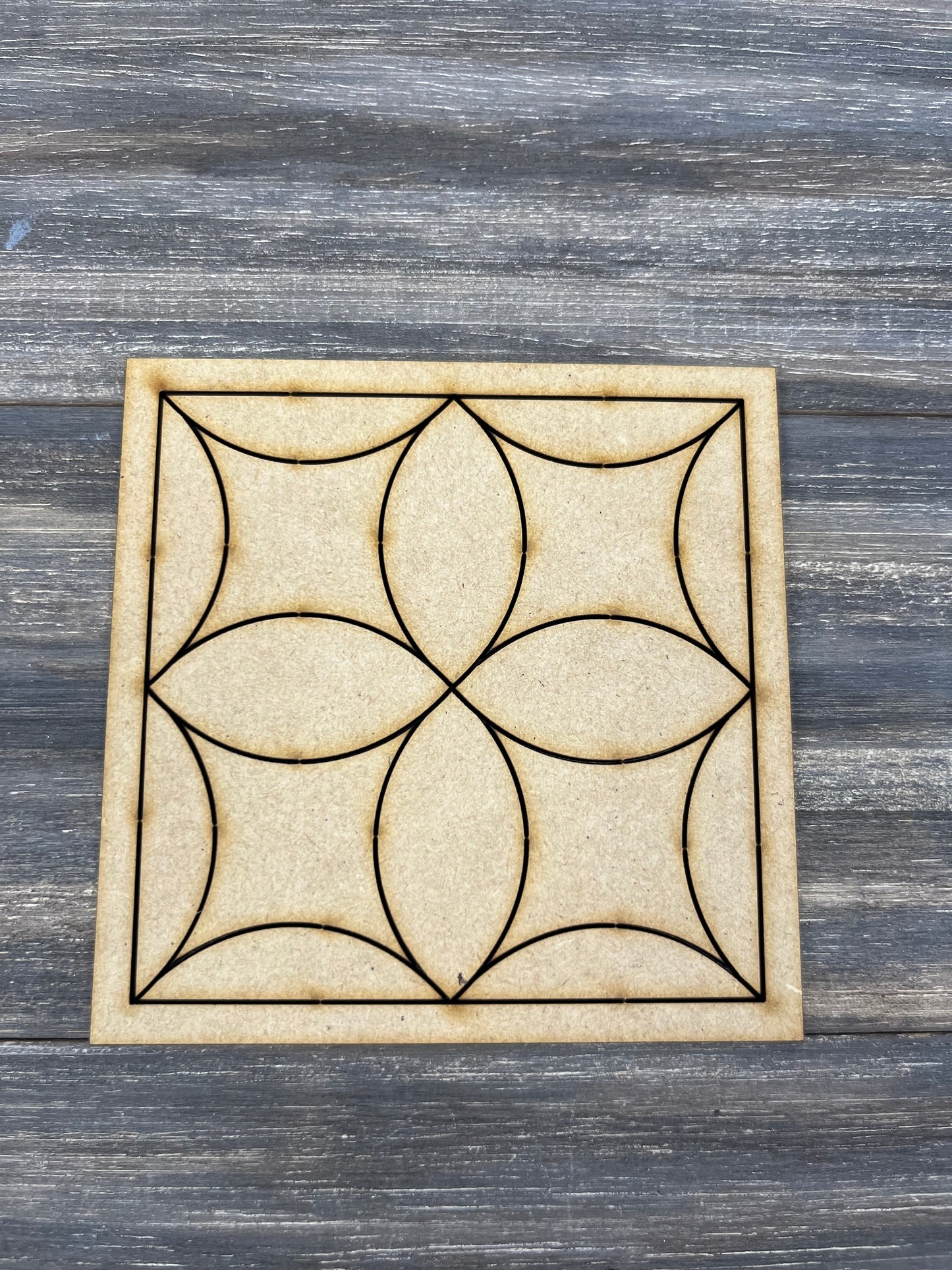 BARN W/ INTERCHANGEABLE QUILTS