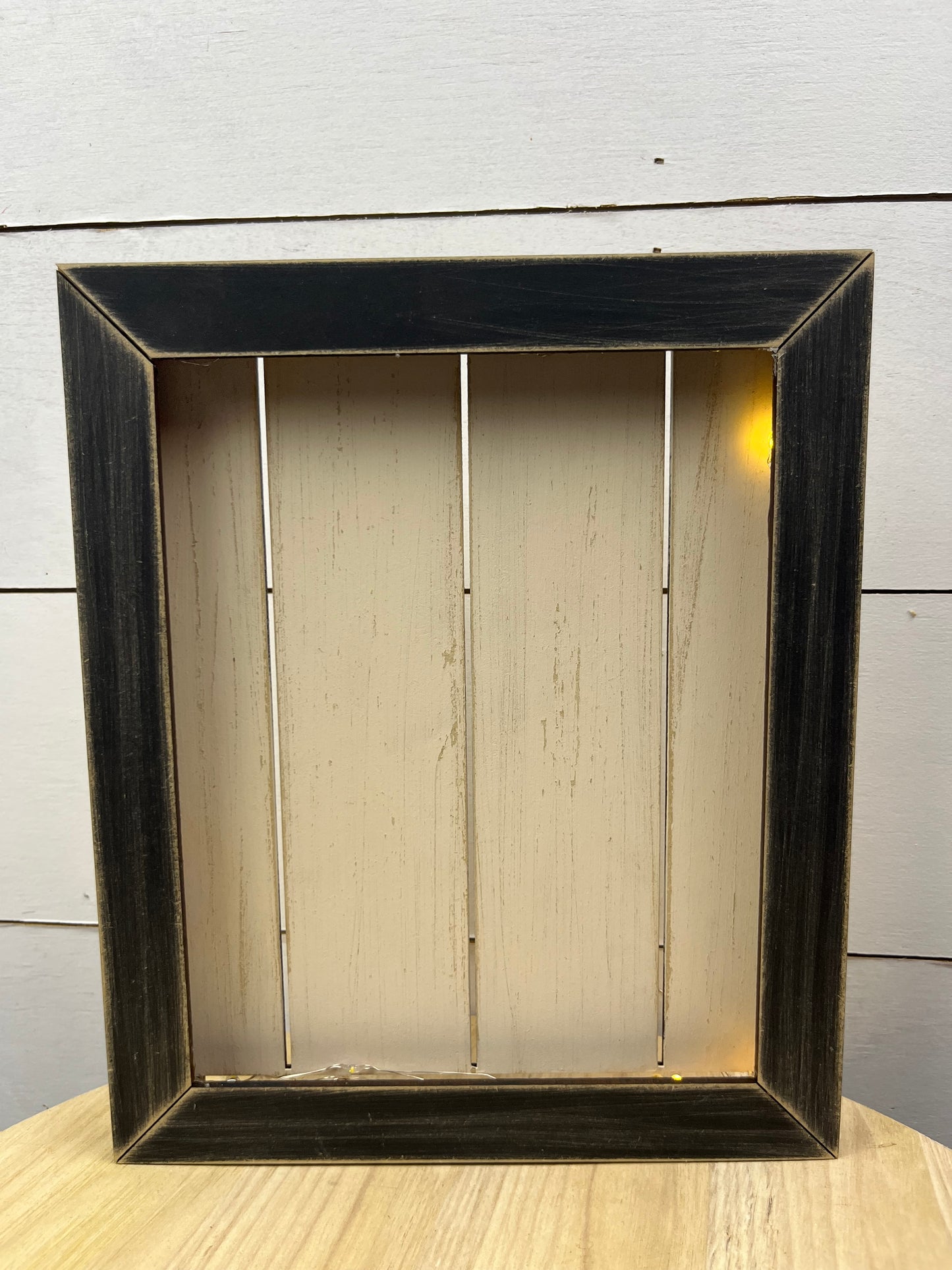 LIGHT SHADOW BOX AND INSERTS