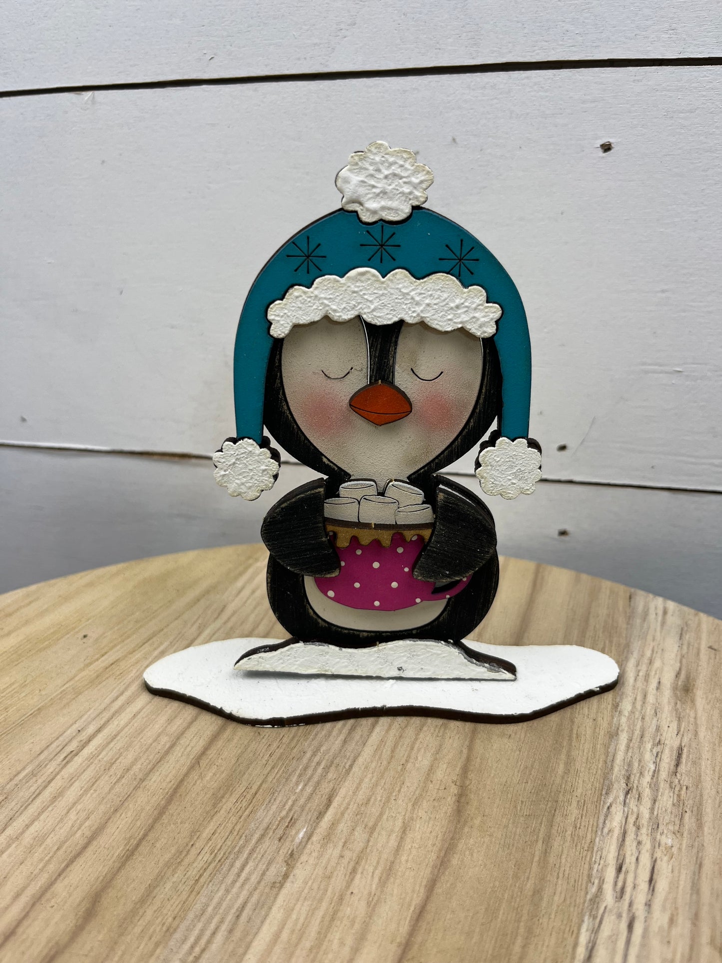 PLAYFUL CHRISTMAS PENGUINS