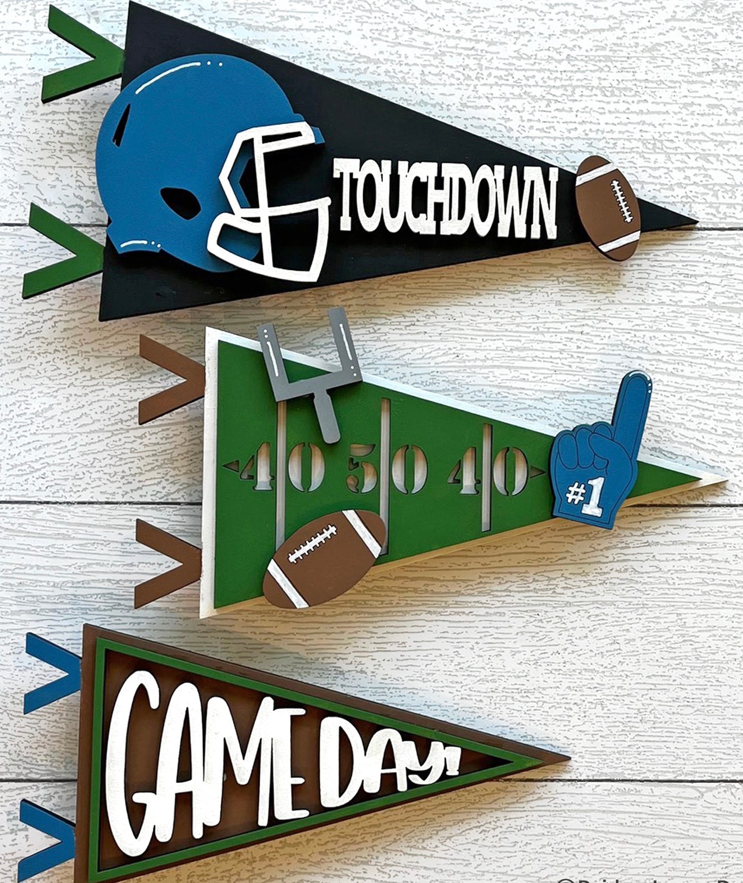 INTERCHANGEABLE PENNANTS