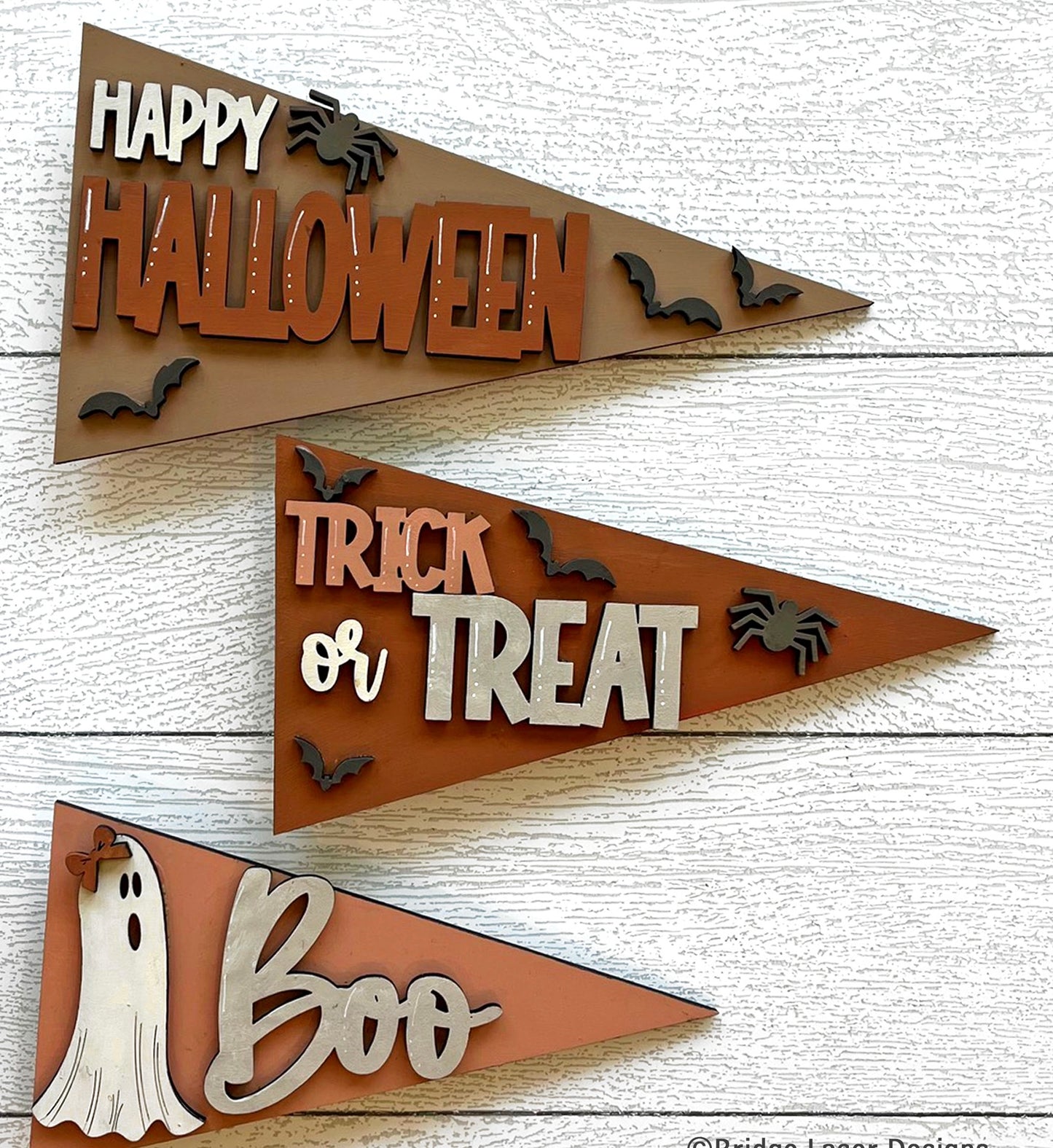 INTERCHANGEABLE PENNANTS