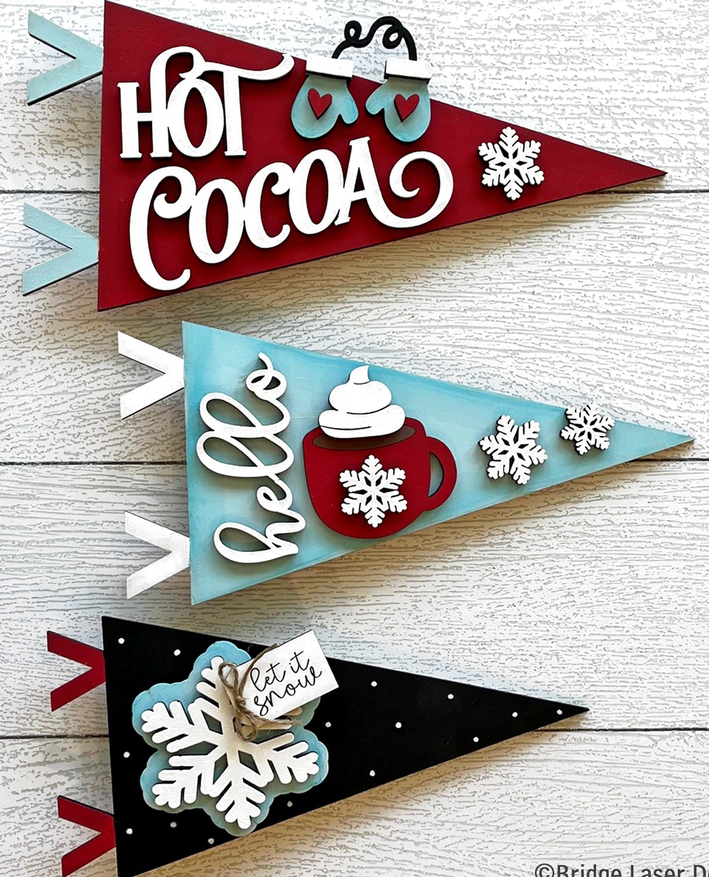 INTERCHANGEABLE PENNANTS