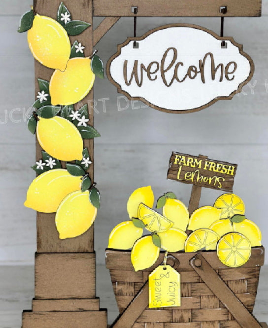 INTERCHANGEABLE WELCOME SIGN POST WITH BASKET