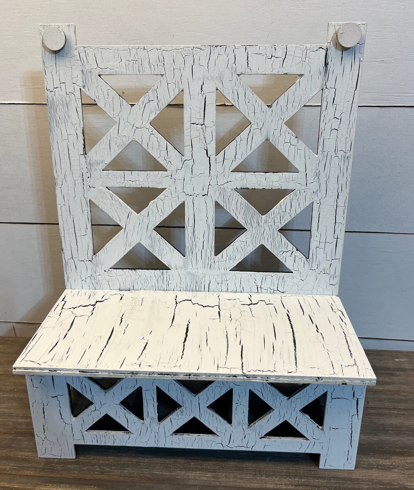 FARMHOUSE CHAIR DISPLAY STAND