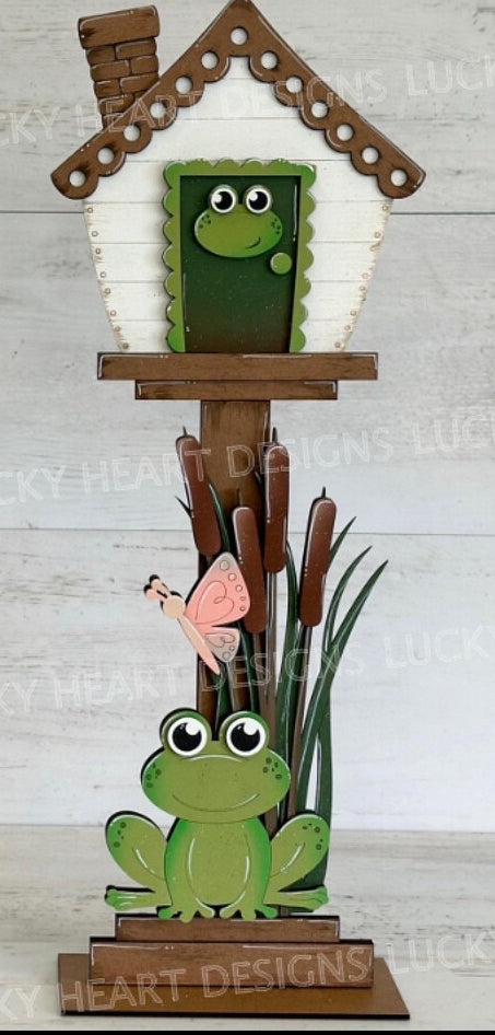 INTERCHANGEABLE BIRDHOUSE