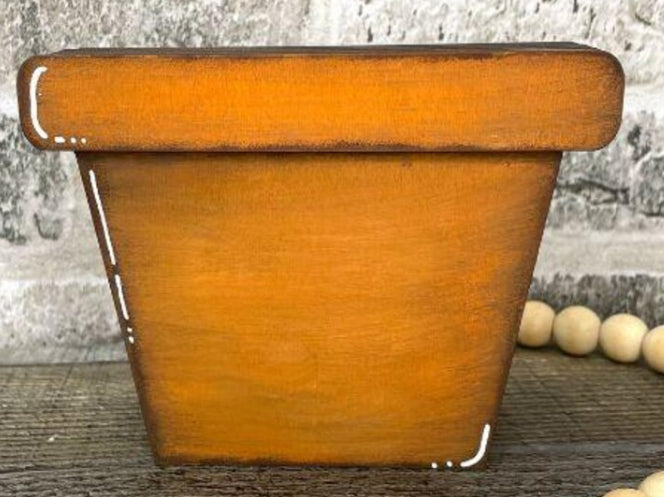 INTERCHANGEABLE FLOWERS AND CONTAINERS