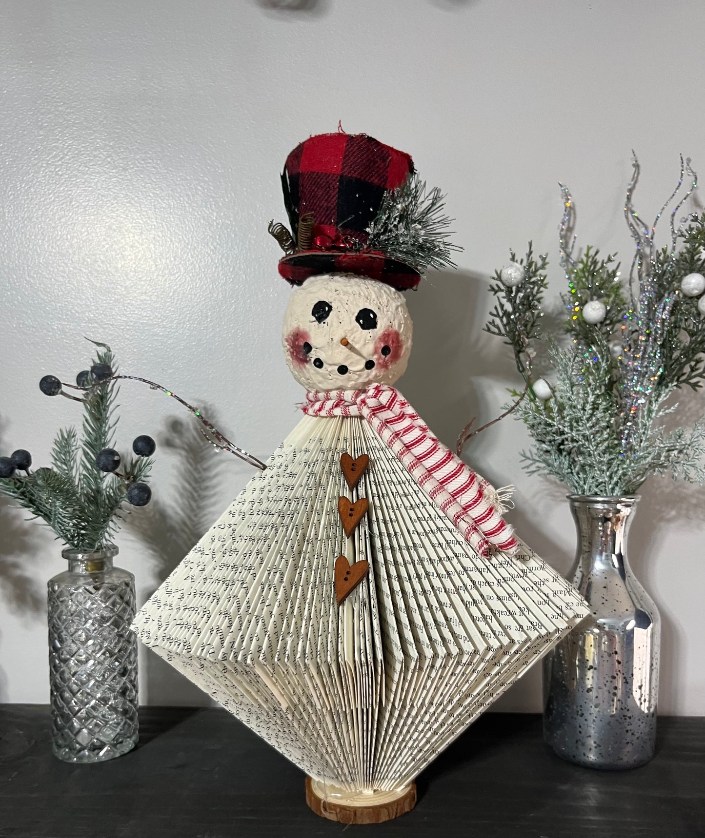 BOOK SNOWMAN AND CHRISTMAS TREE ACCESSORIES