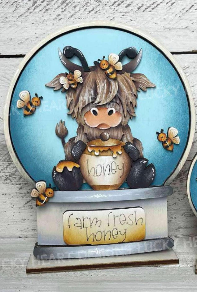 SNOW GLOBE  BUBBLEGUM MACHINE AND HOME SIGN