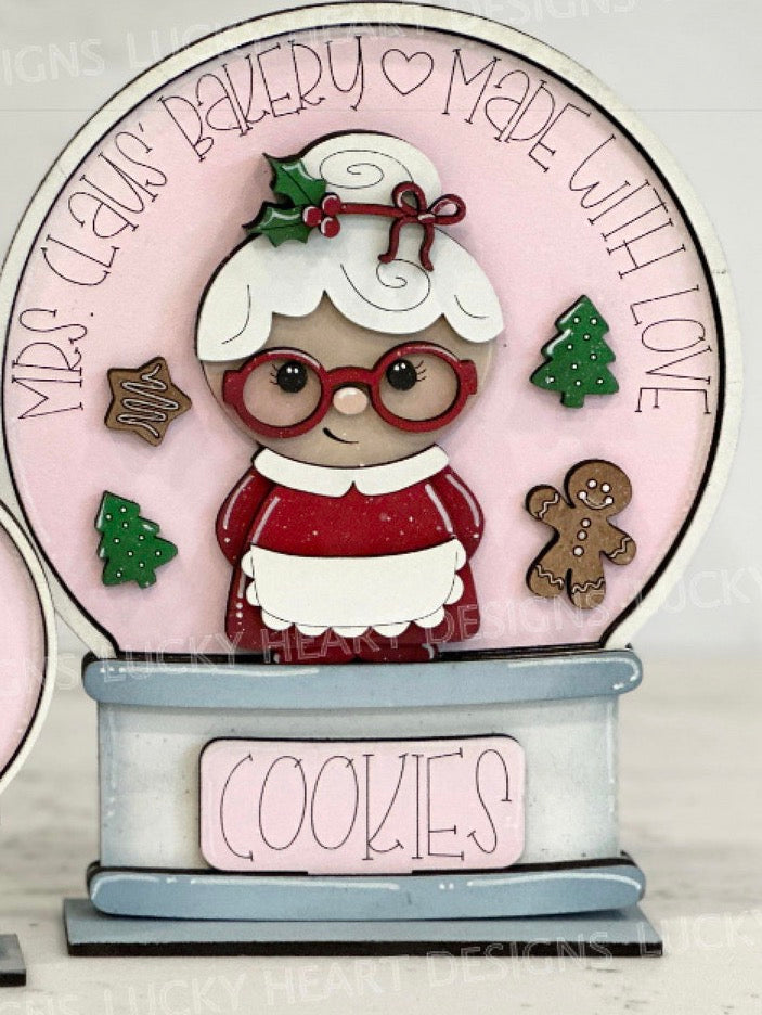 SNOW GLOBE  BUBBLEGUM MACHINE AND HOME SIGN
