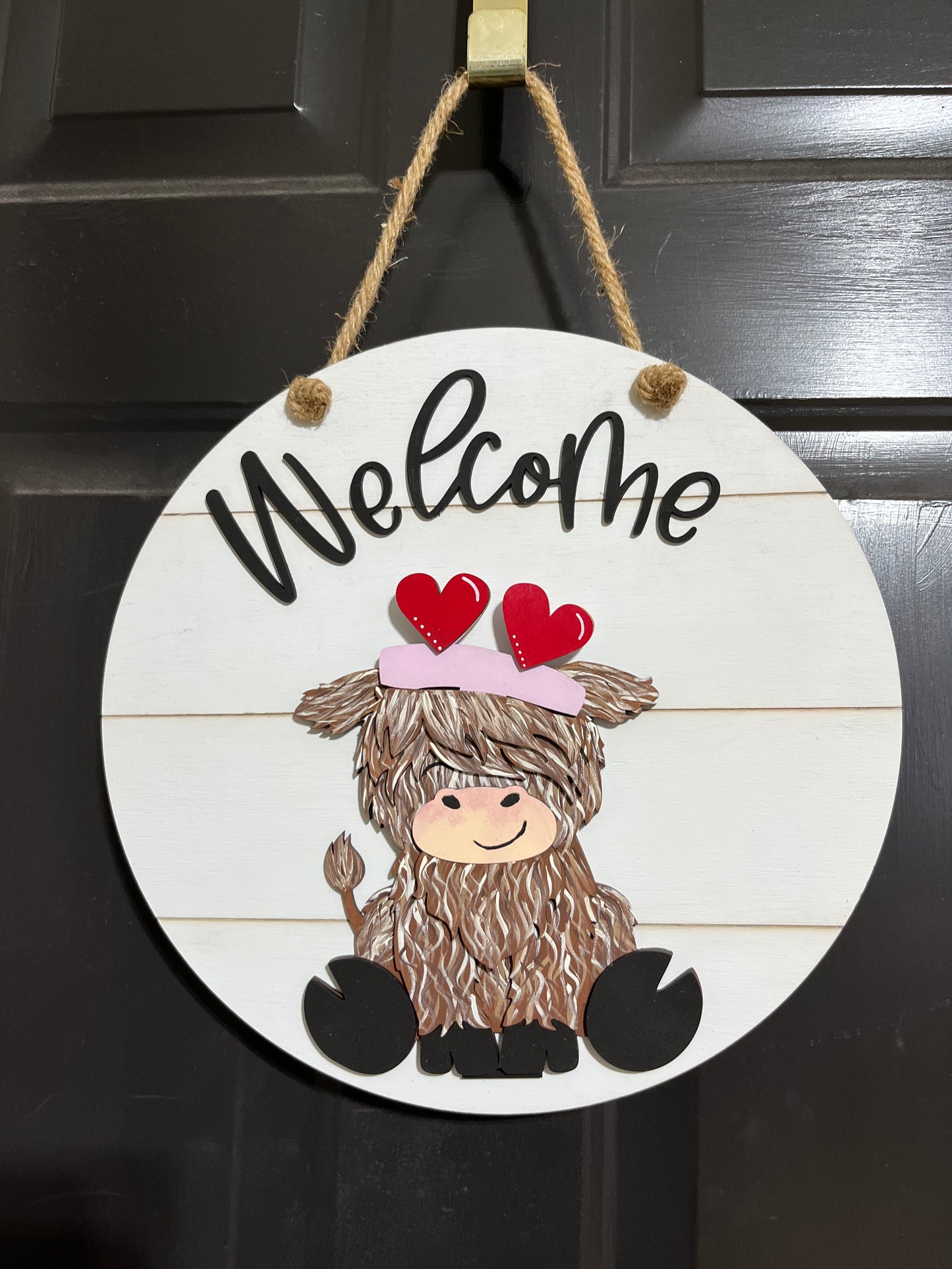 Highland Cow Welcome Door Hanger w/ Interchangeable Hats