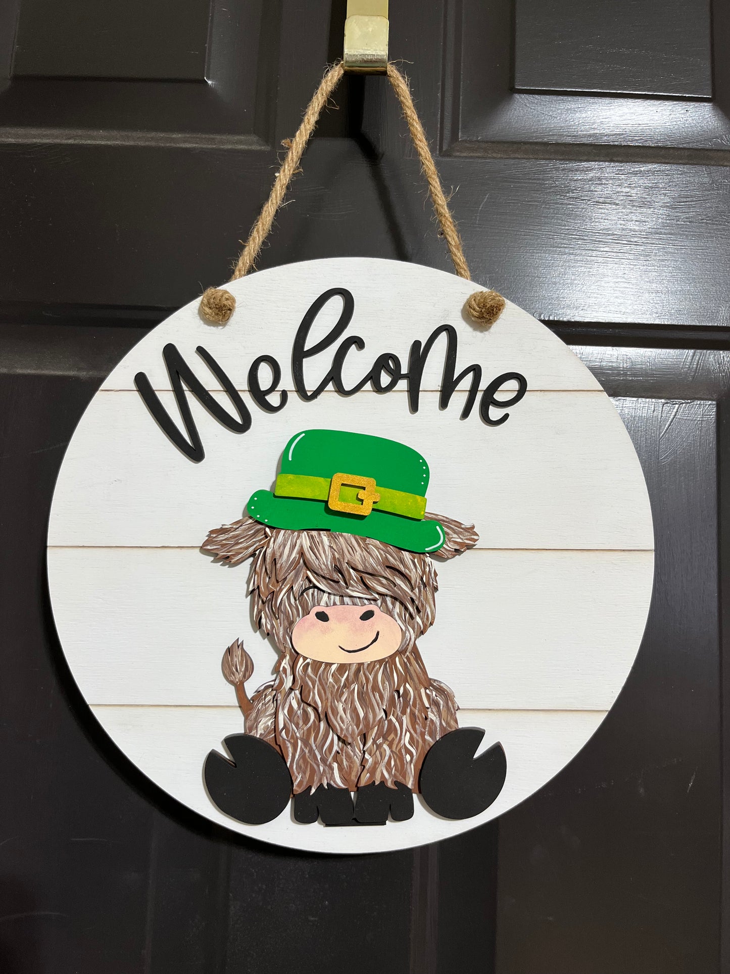 Highland Cow Welcome Door Hanger w/ Interchangeable Hats
