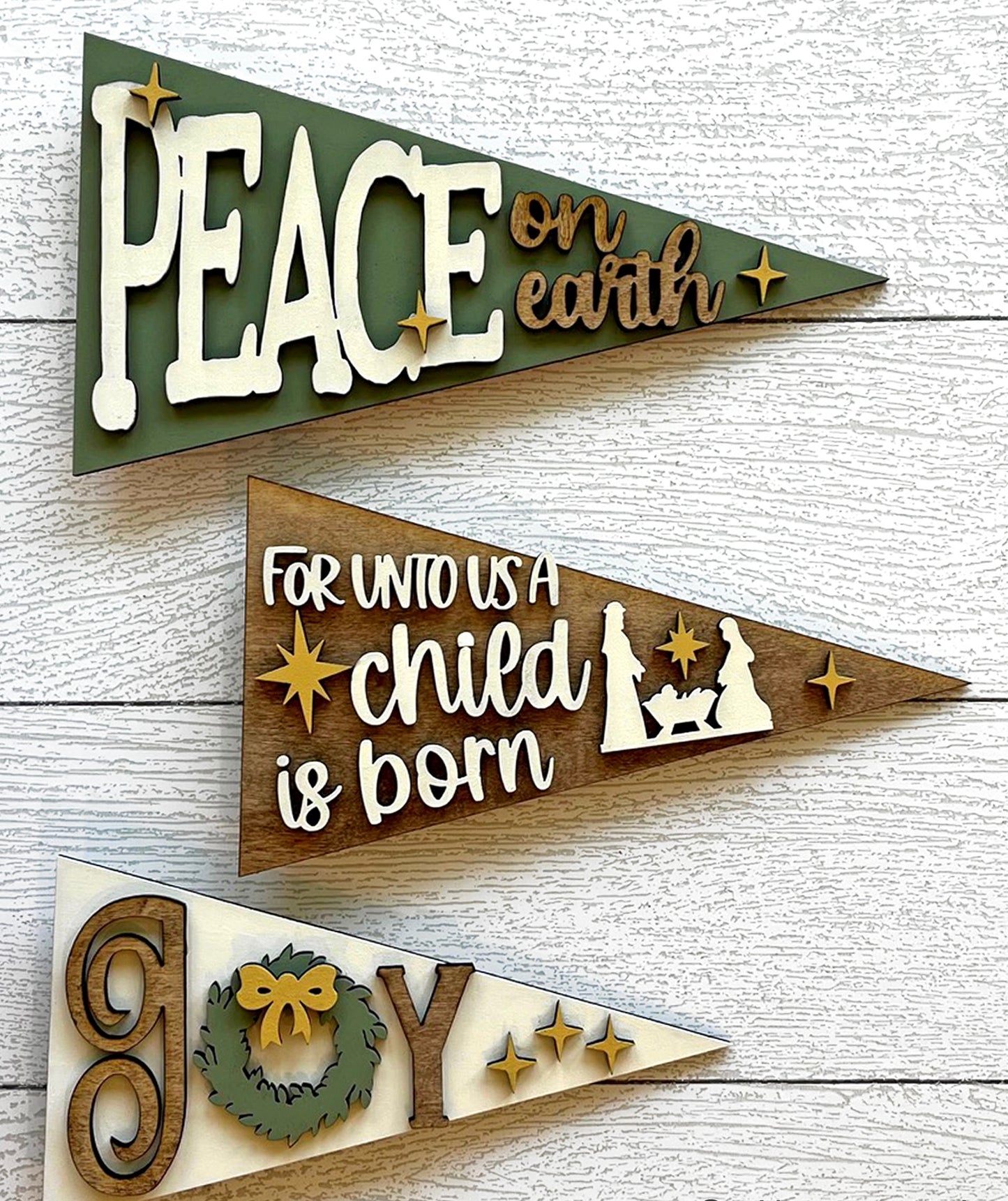 INTERCHANGEABLE PENNANTS