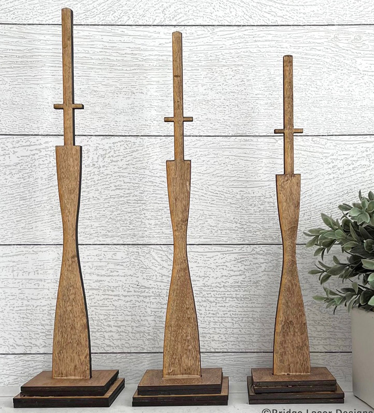 INTERCHANGEABLE PENNANTS