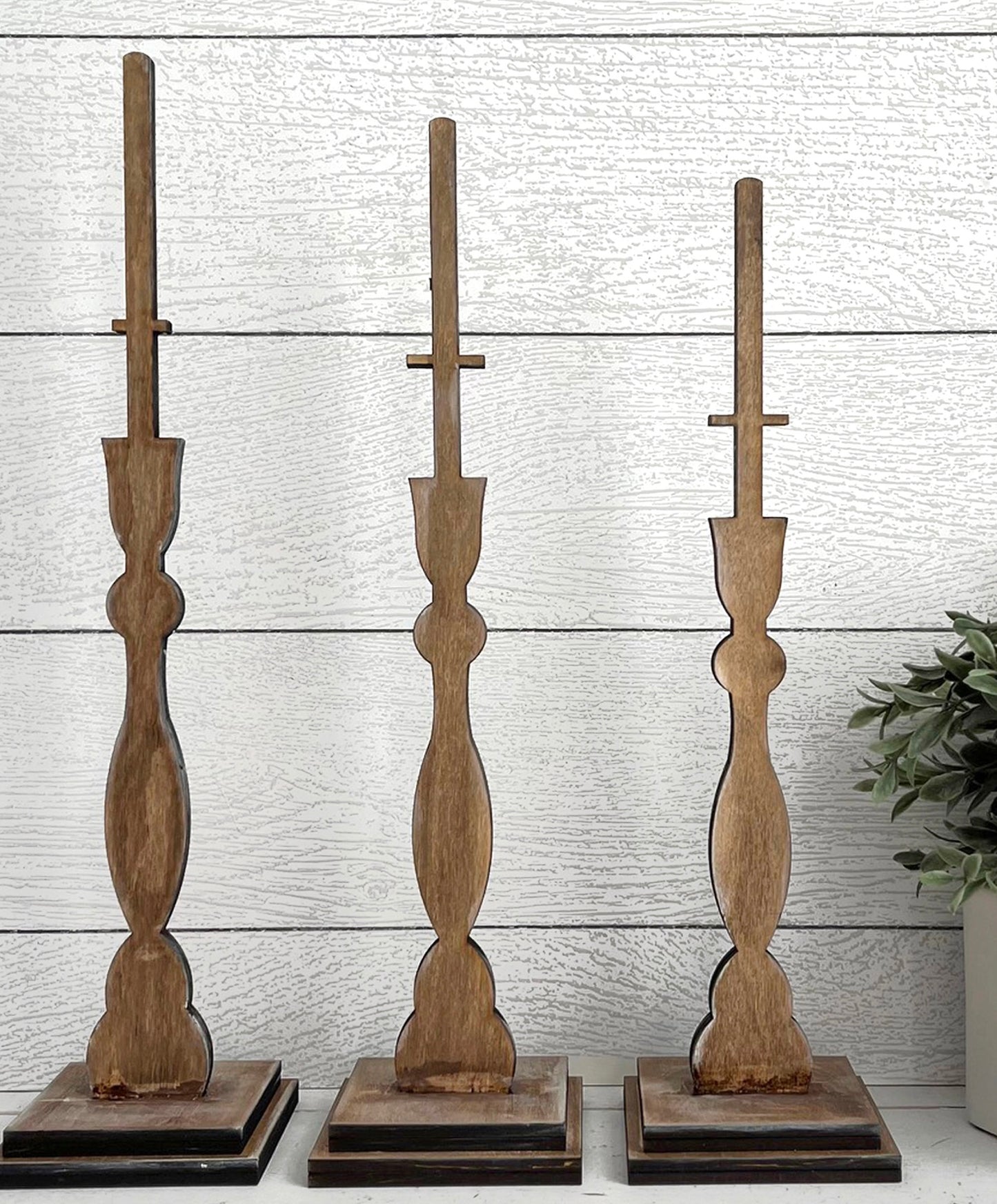 INTERCHANGEABLE PENNANTS