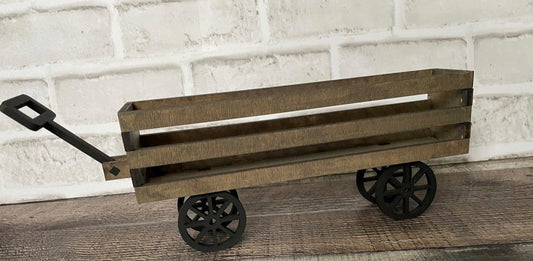 Farmhouse Interchangeable Wagon Shelf Sitter